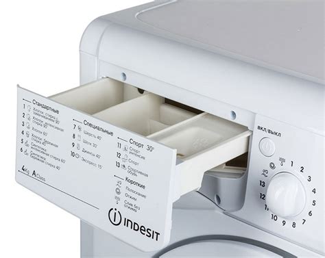 Manuale Indesit IWC 7085 (EU) Lavatrice